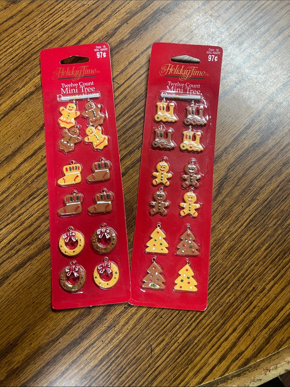 Vintage Holiday Time Holiday Charm Set - Red, Brown, Yellow